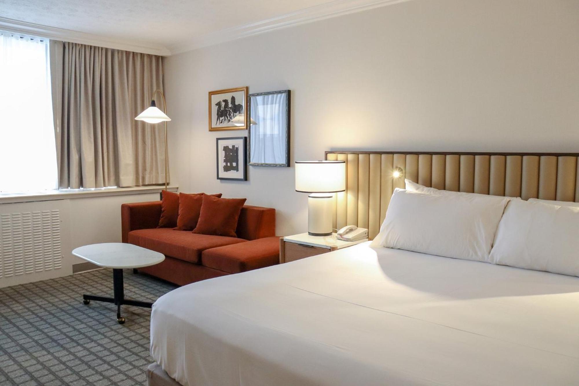 Crowne Plaza Louisville Airport Expo Ctr By Ihg Bagian luar foto