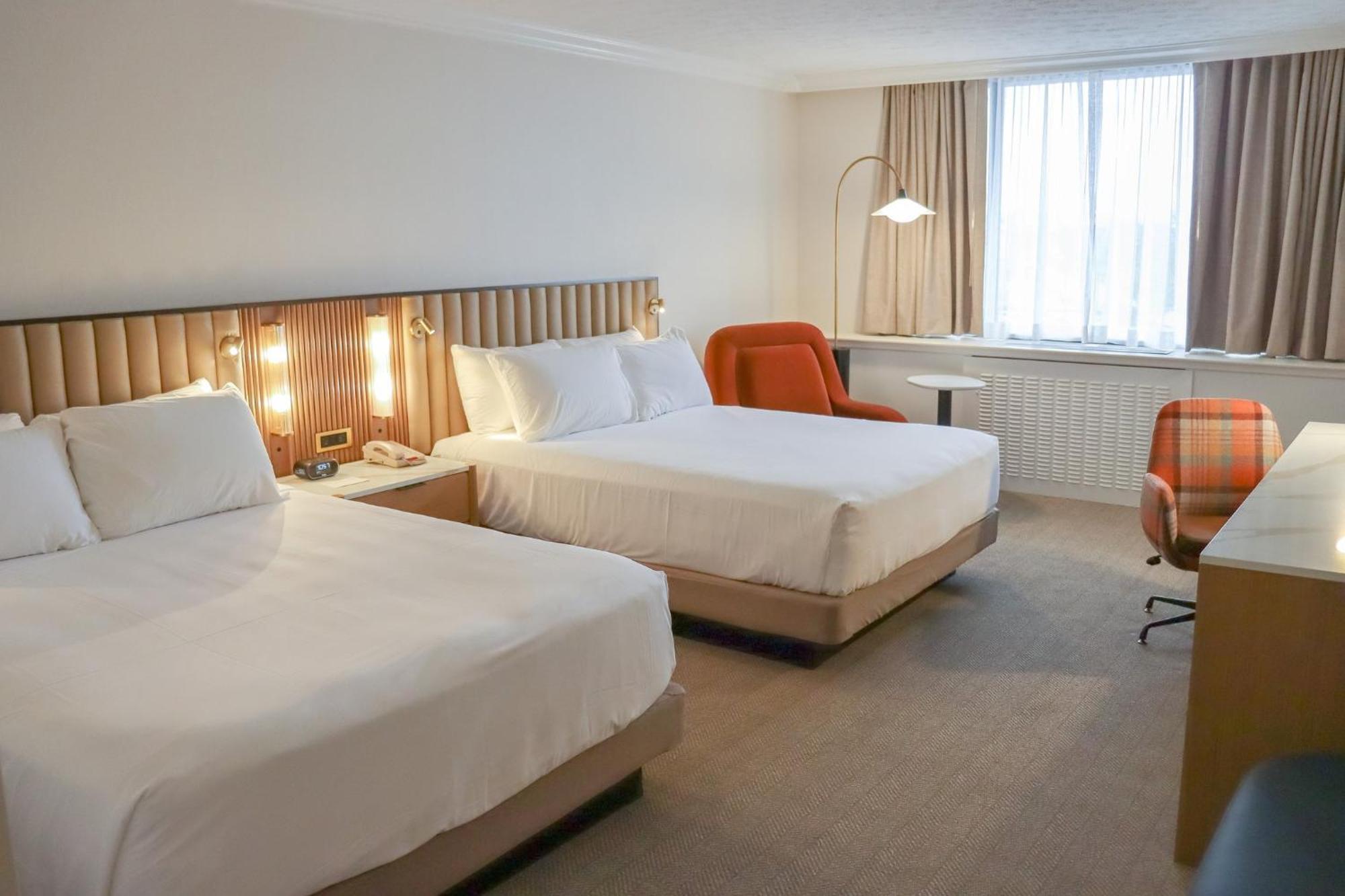 Crowne Plaza Louisville Airport Expo Ctr By Ihg Bagian luar foto