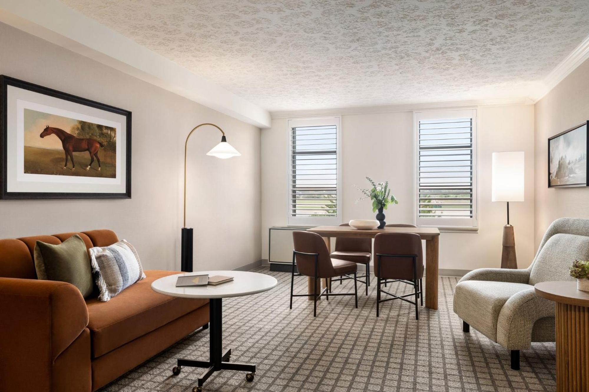 Crowne Plaza Louisville Airport Expo Ctr By Ihg Bagian luar foto