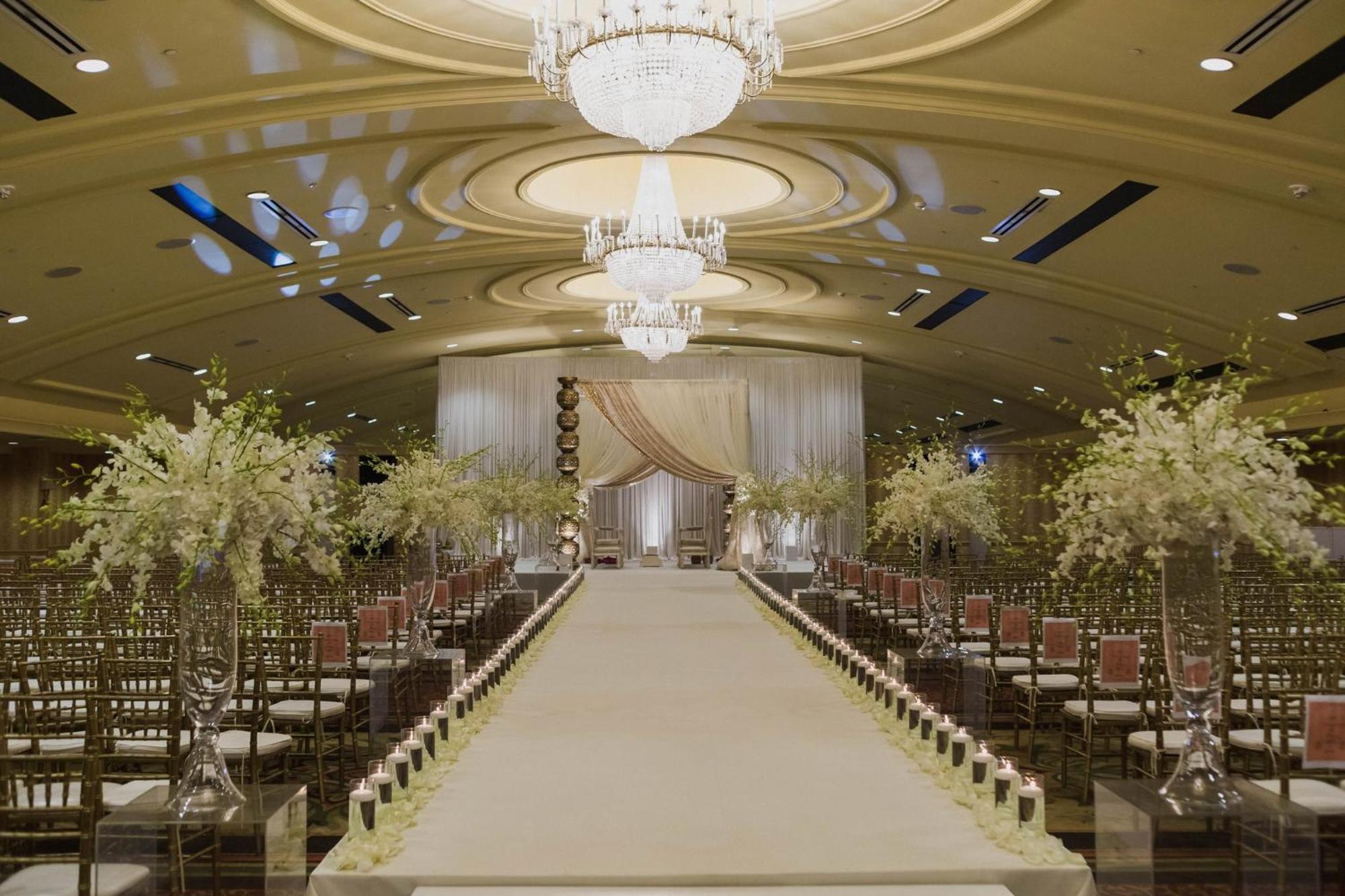 Crowne Plaza Louisville Airport Expo Ctr By Ihg Bagian luar foto